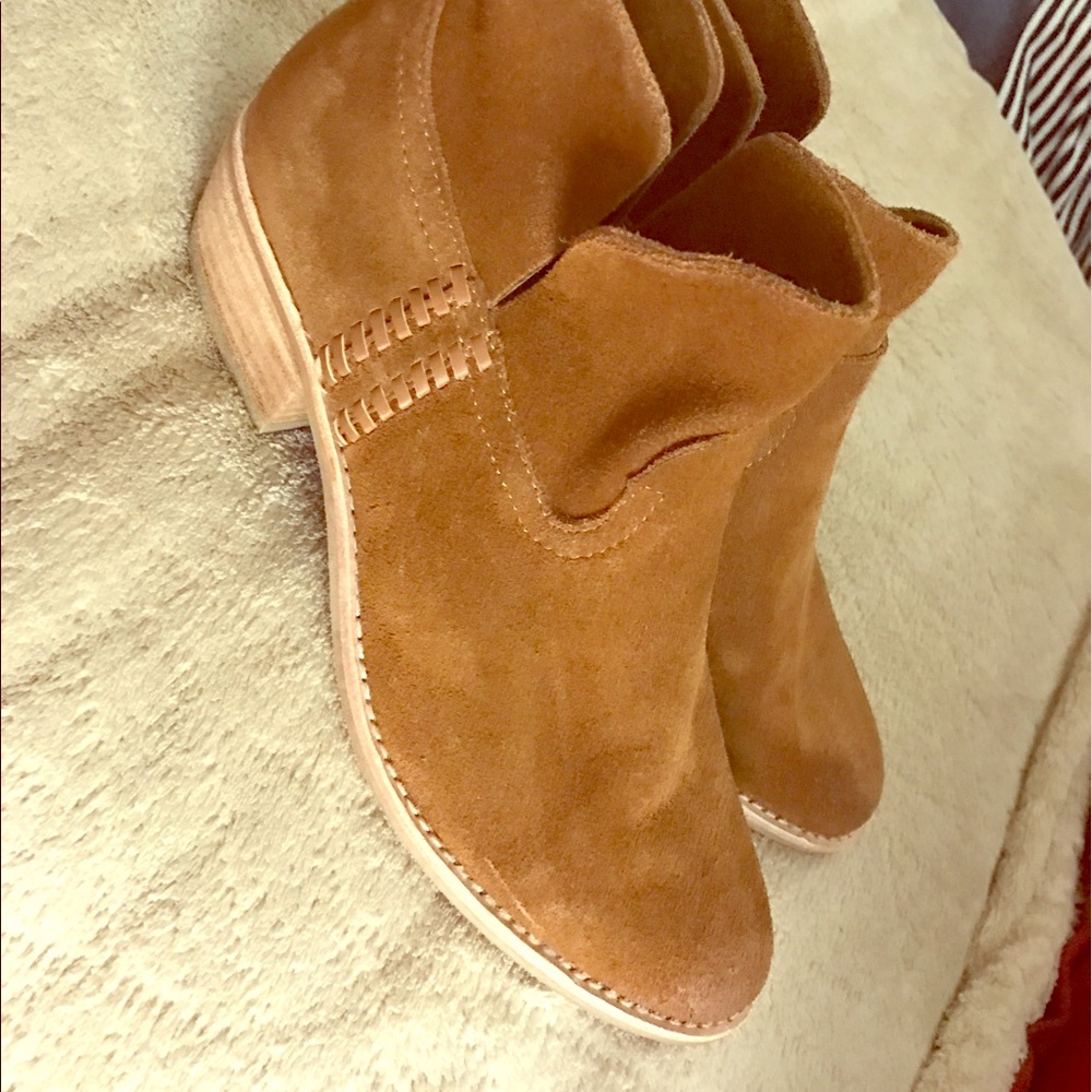 Dolce Vita booties EUC worn once