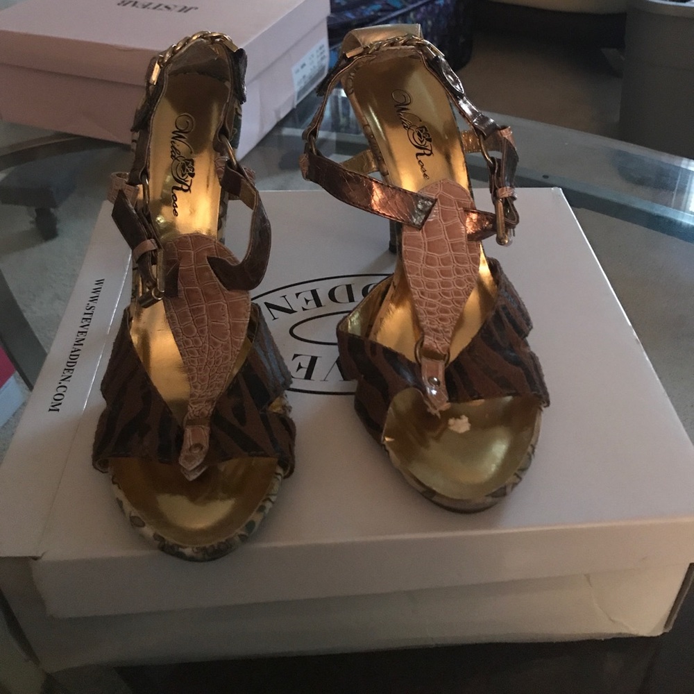 Sandal size 10