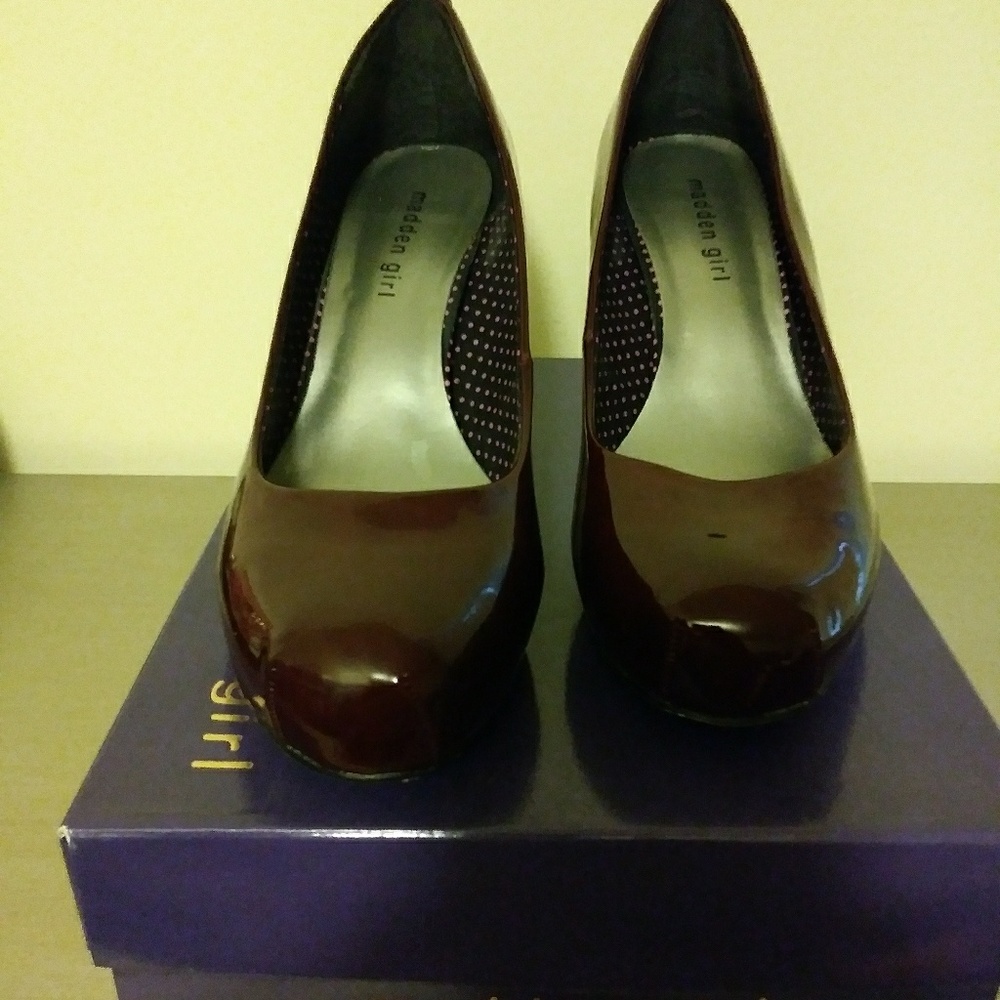 Madden Girl Wine color Heel