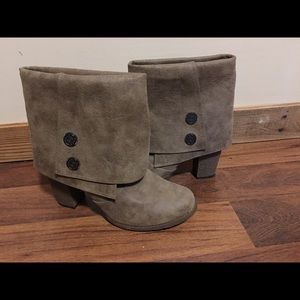 Mukluks Ankle Boots