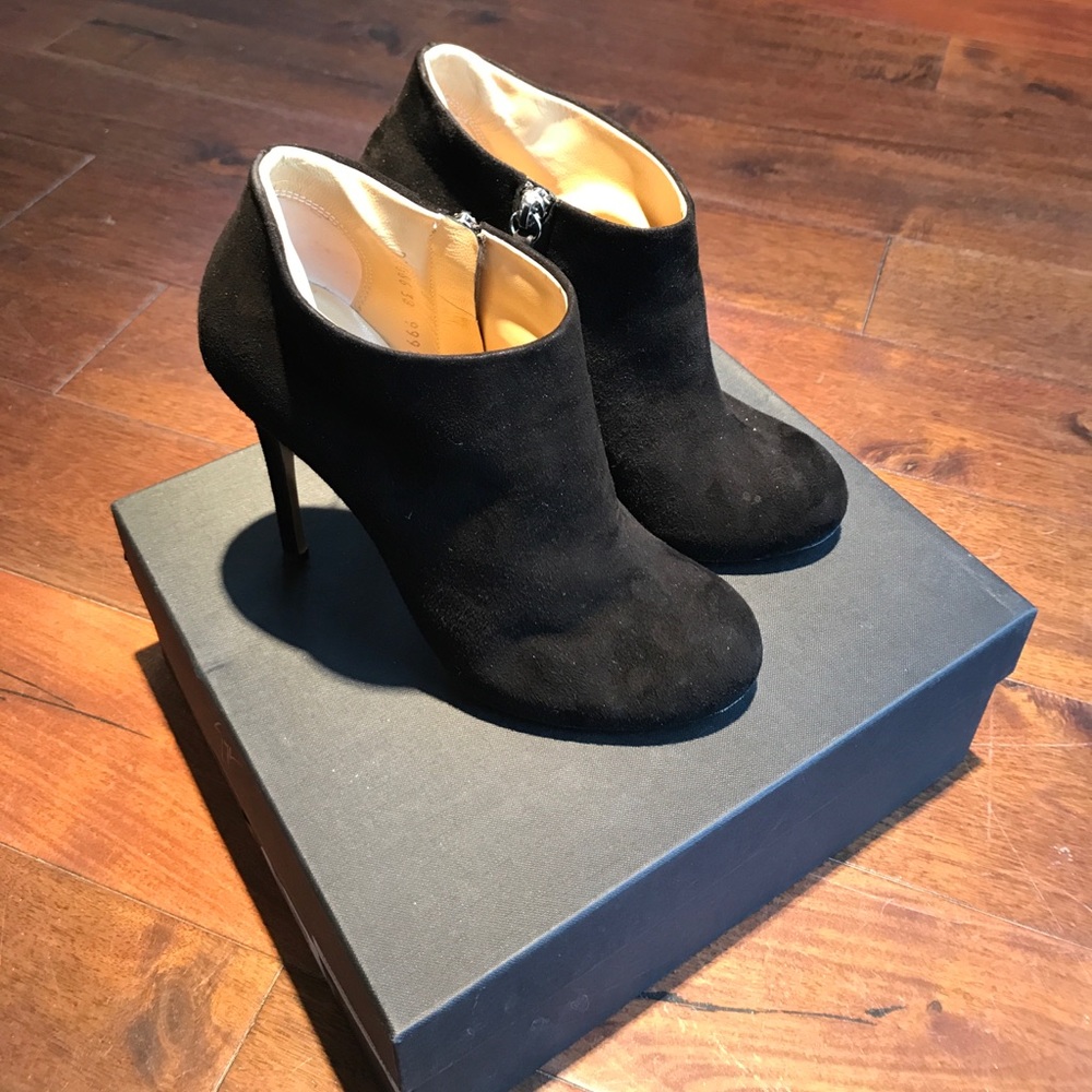 Guiuseppe Zanotti booties