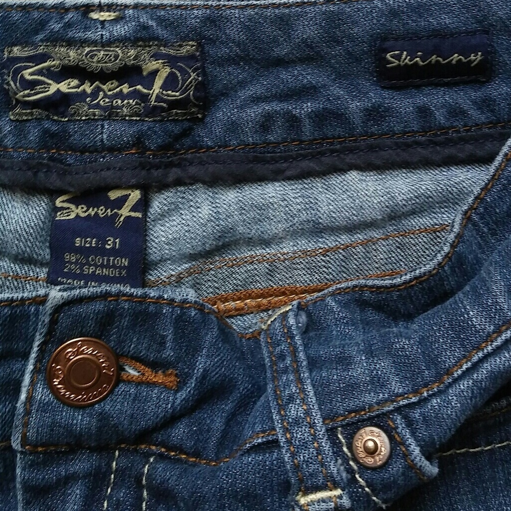 Jeans - Picture 2 of 3