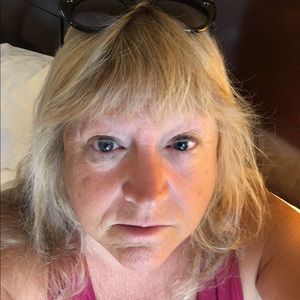 Meet your Posher, Christine