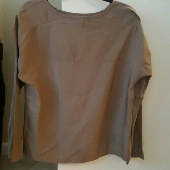 Nice bluse - Picture 2 of 4