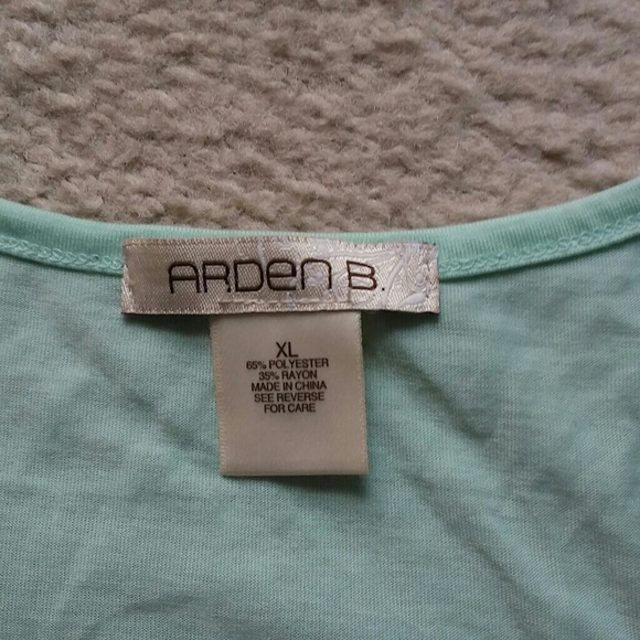 Tank top - Picture 3 of 3