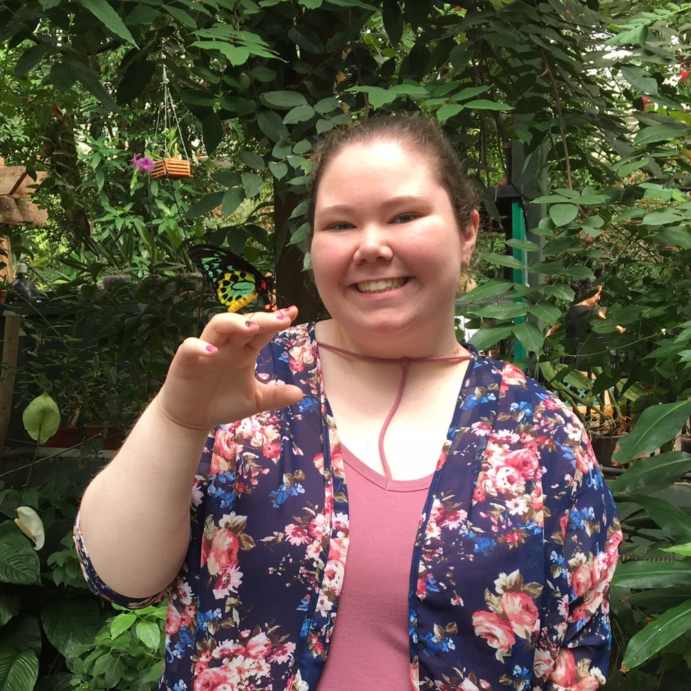 Meet your Posher, Cassandra