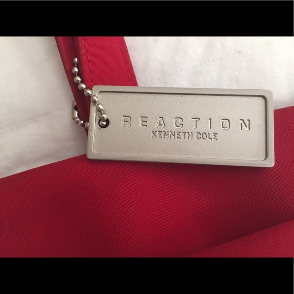 Red Purse - Picture 2 of 8