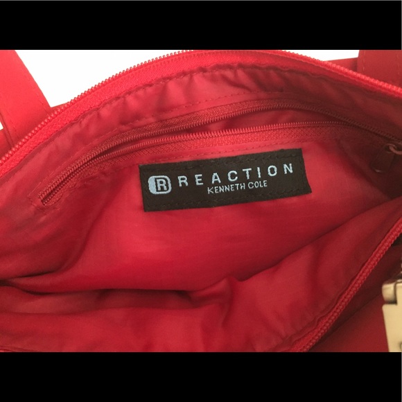 Red Purse - Picture 4 of 8