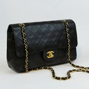 🍑SOLD🍑 Chanel Medium Flap Bag