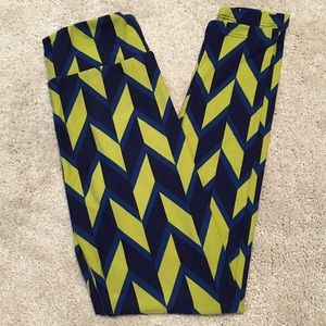 *SOLD* LuLaRoe OS Leggings - NEW