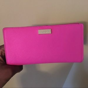 Kate Spade Wallet 💅🏾👛🌸🎀💕