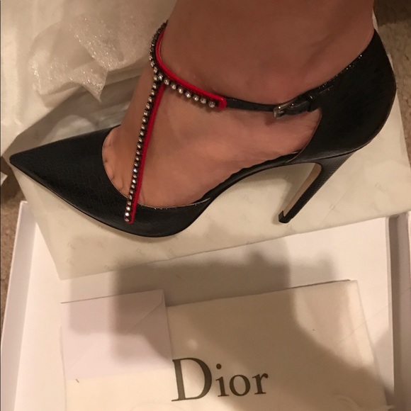 Christian Dior Black Pointed Curve Heels - Picture 3 of 10