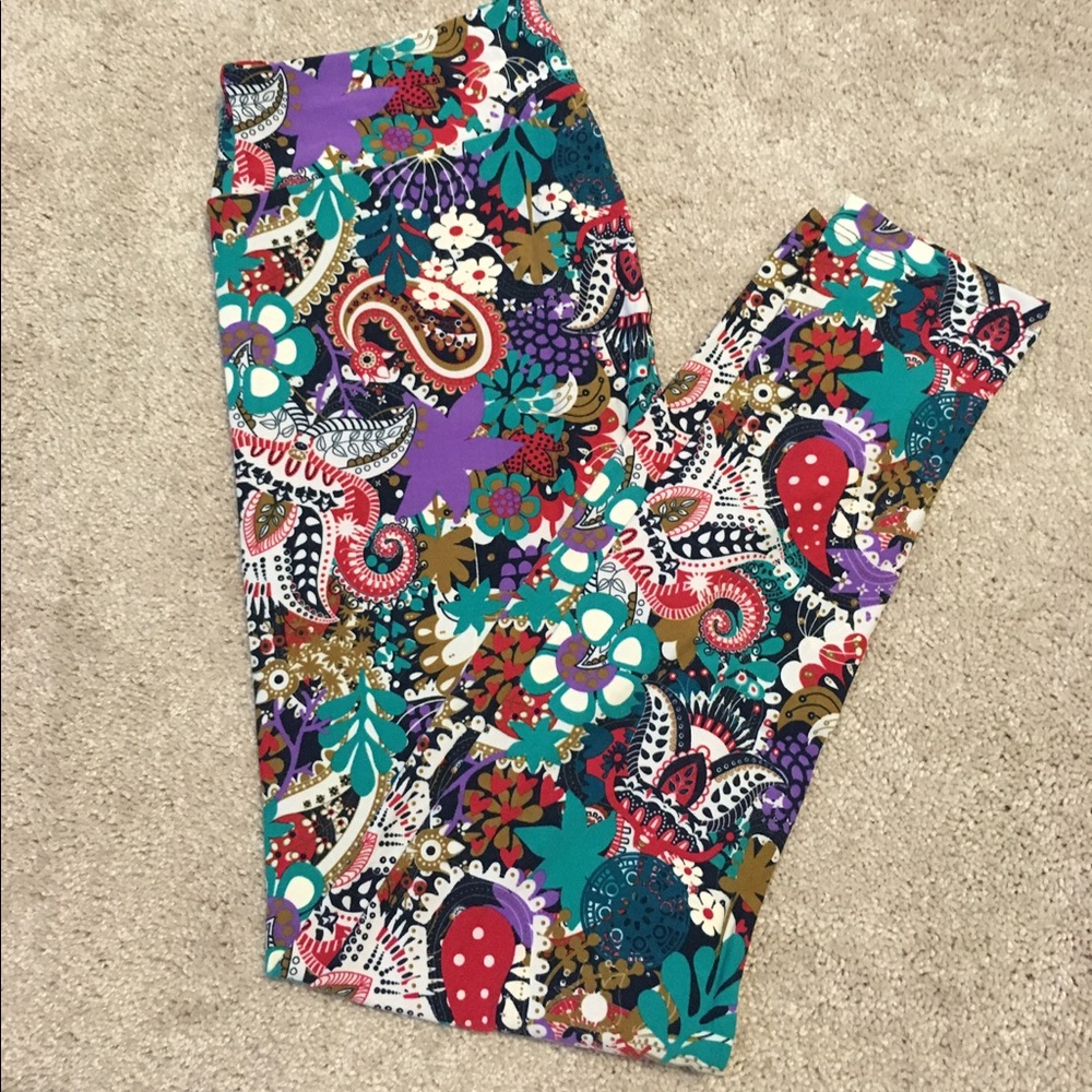🆕LuLaRoe Paisley TC Leggings
