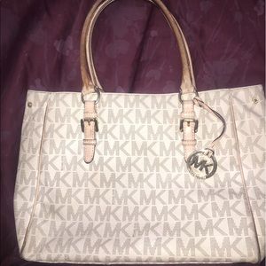 Michael Kors Signature Large Handbag