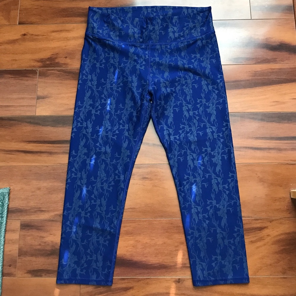 NEW without tags Fabletics crop pants.