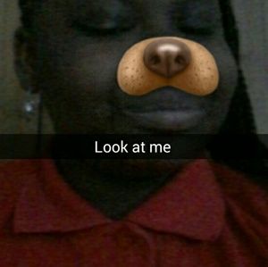 Meet your Posher, Laroya