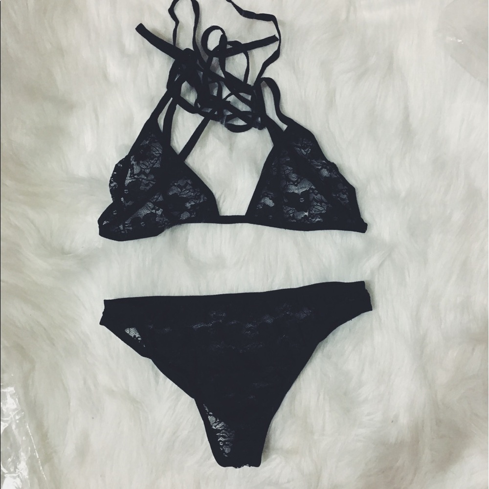 ▪️NWT LINGERIE SET BRA + UNDERWEAR - Picture 2 of 4