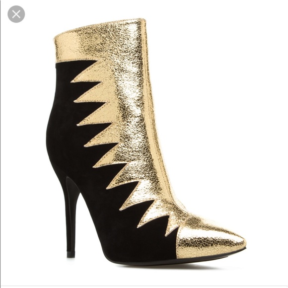 🔥Sexy Gold/Black Ankle Booties🔥 - Picture 2 of 7