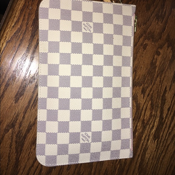 Louis Vuitton Handbags - Louis Vuitton Pouchette