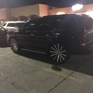 Meet your Posher, Leroy