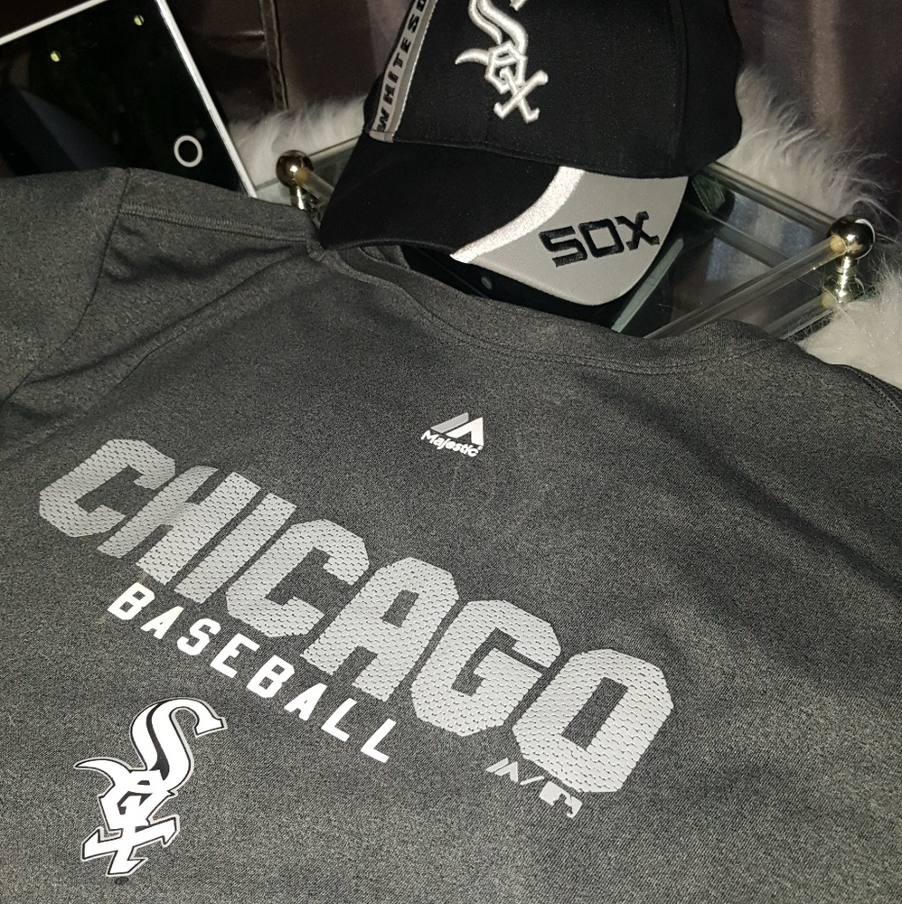 Majestic white Sox T-shirt and cap