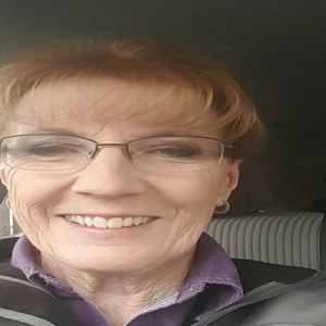 Meet your Posher, Holly