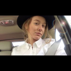 Meet your Posher, Karagen