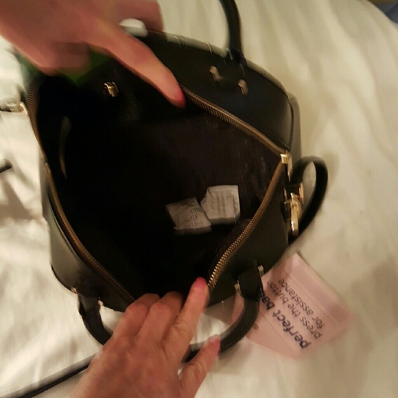 Kate Spade Handbag Beautiful Bag.  MARK  DOWN $$$$ - Picture 3 of 6