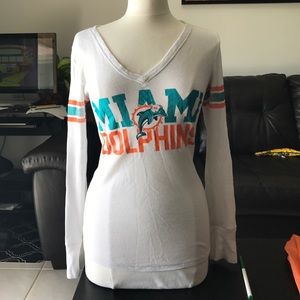 Long sleeve PINK dolphins tee shirt