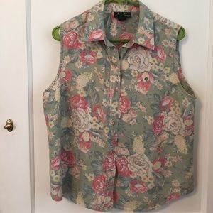 Woman's button down sleeveless top