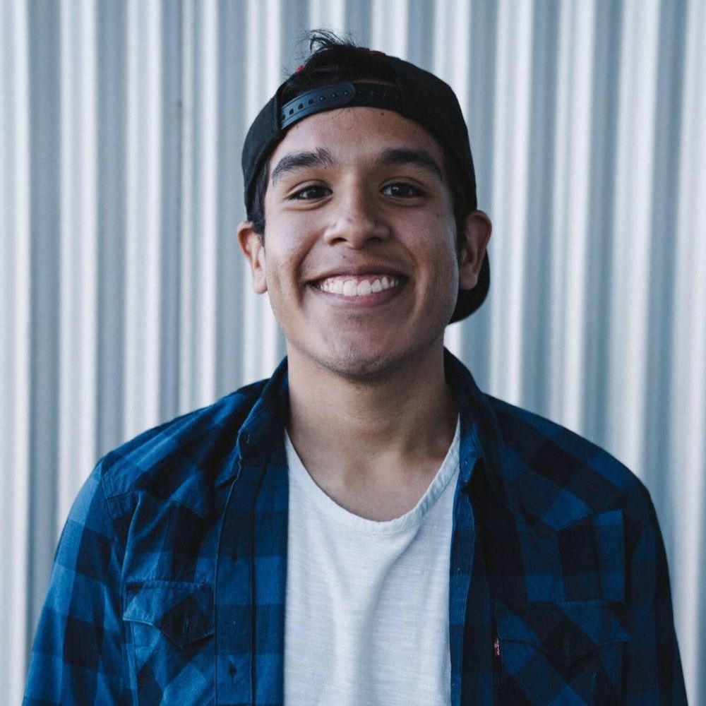 Meet your Posher, Carlos