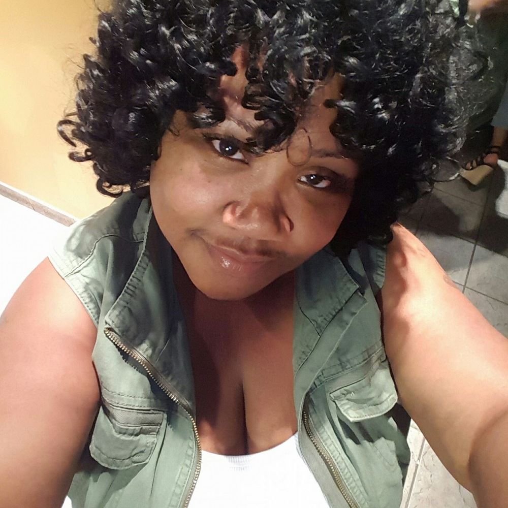 Meet your Posher, Toya