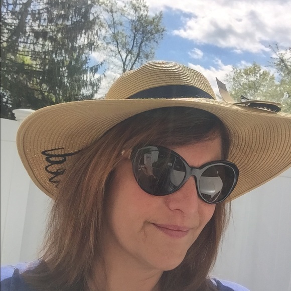 1 LEFT 5⭐️ RATED! Honeymoon JUST MARRIED Beach Hat - Picture 8 of 8