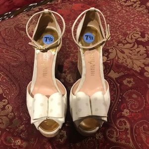 Never worn 7.5 Palter DeLiso White & Biege Wedges!