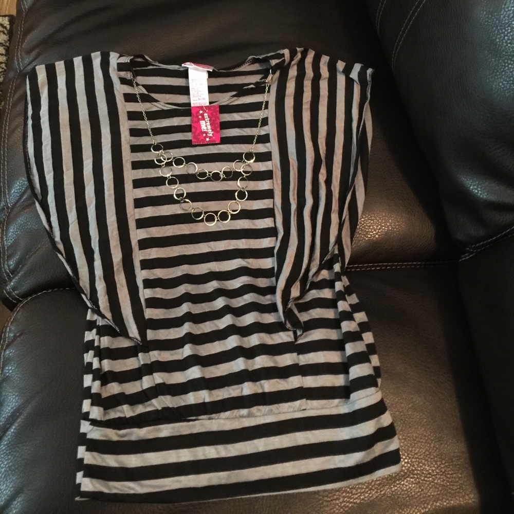 Girls top new with tags