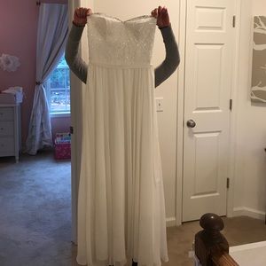 Perfect confiding white gown wedding or prom sz 8