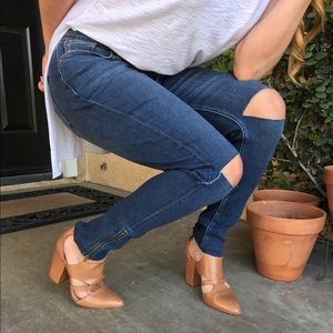 Knee Slit Zipper Hem Jean