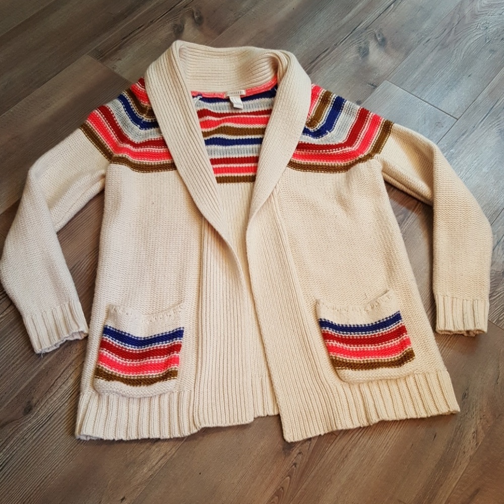 Forever 21 sweater size small