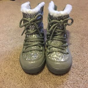 Toddler silver boots