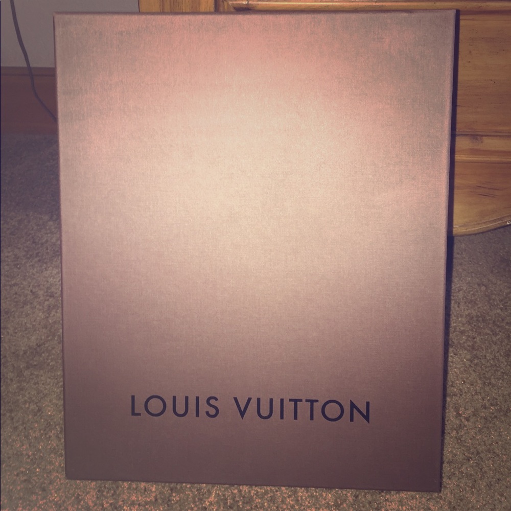 LARGE Louis Vuitton box, AUTHENTIC
