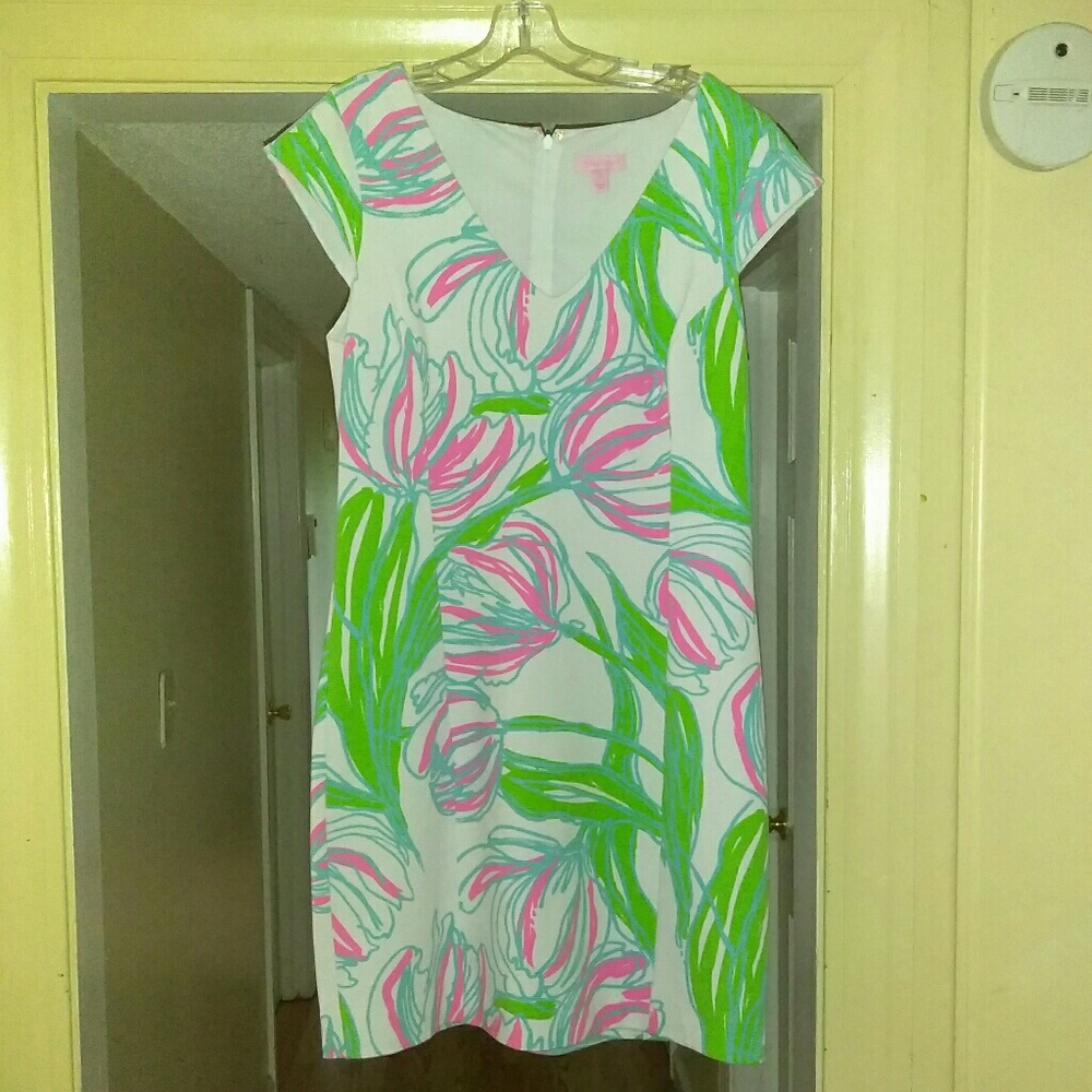 EUC Lilly Pulitzer dress size XL