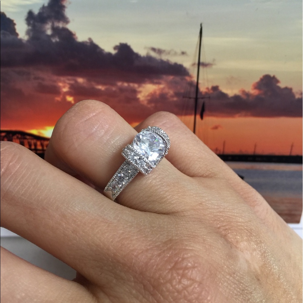 🎉Gorgeous 2.0 Cubic Zirconia Ring 🎉