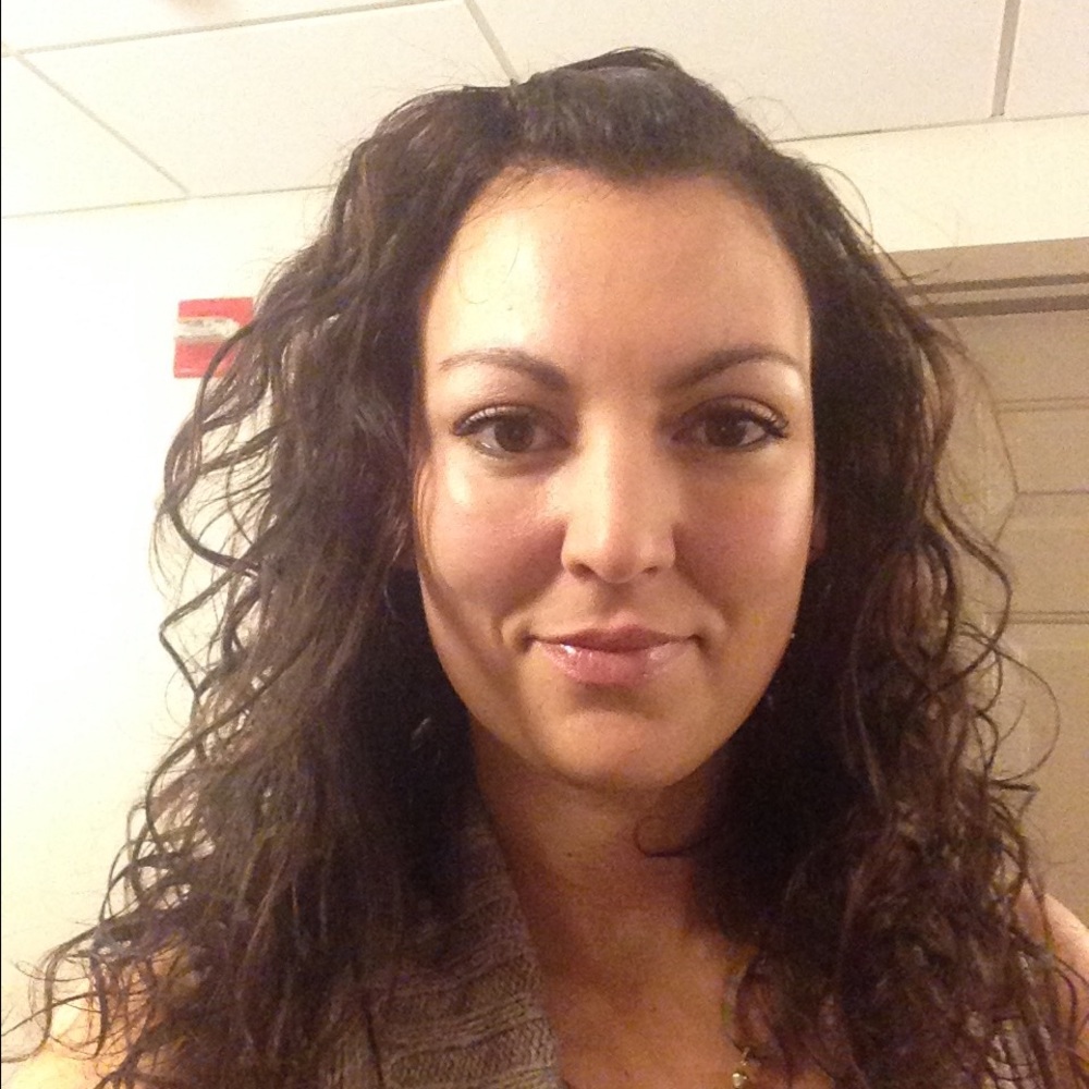 Meet your Posher, Emily