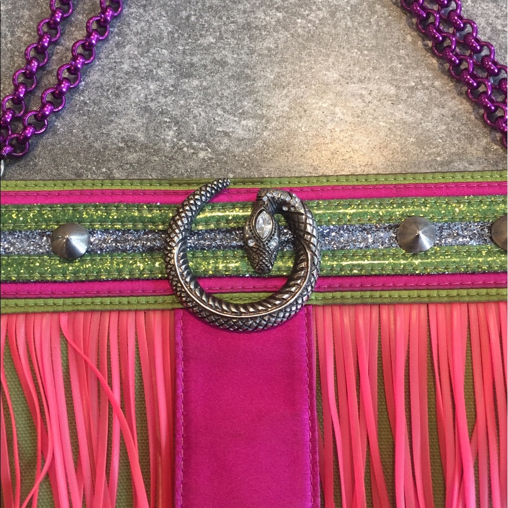 Fringe Shoulder Bag - Picture 2 of 4