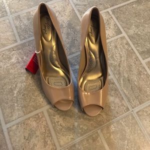 Never worn tan heals open toe