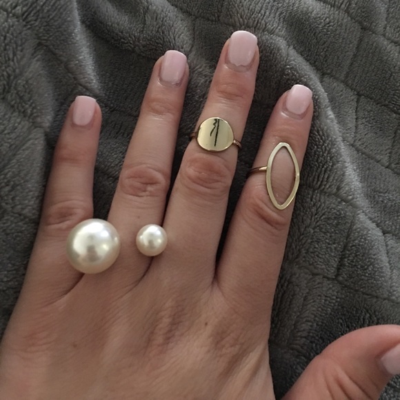 Circle Midi Ring - Picture 1 of 3