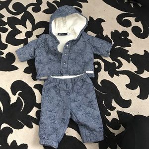 Gap suit 2 pieces