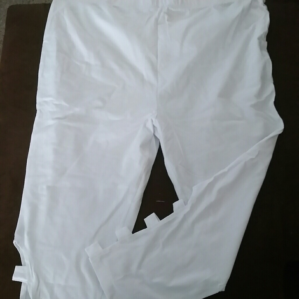 Capri Length Leggings.