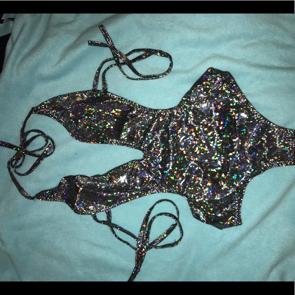 SPARKLY BODYSUIT!