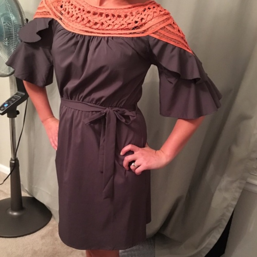 Esley Sz S boutique dress!  Gray and Melon color